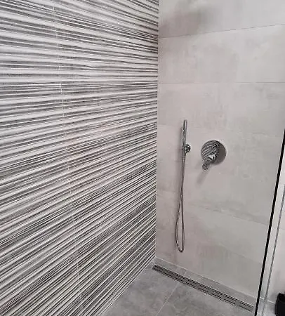 公寓 Next Door Maro & Ivan