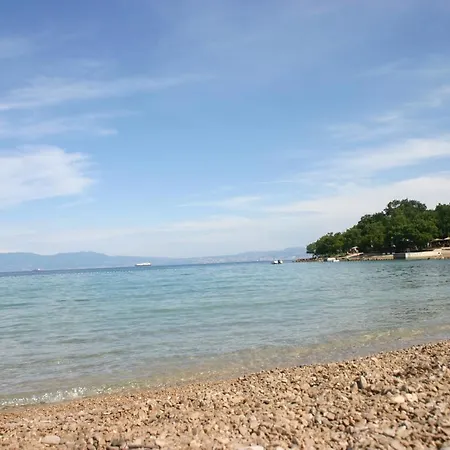 Next Door Maro & Ivan 公寓