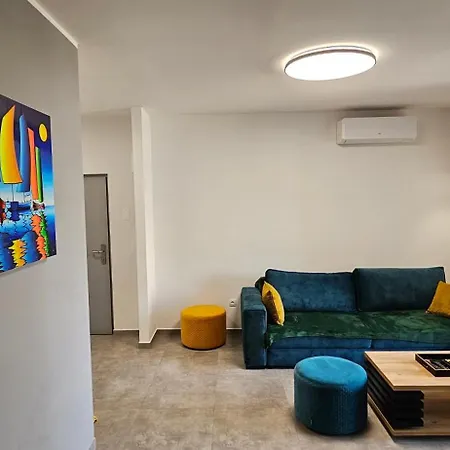 Next Door Maro & Ivan 公寓