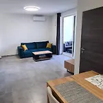 Next Door Maro & Ivan Апартаменты *