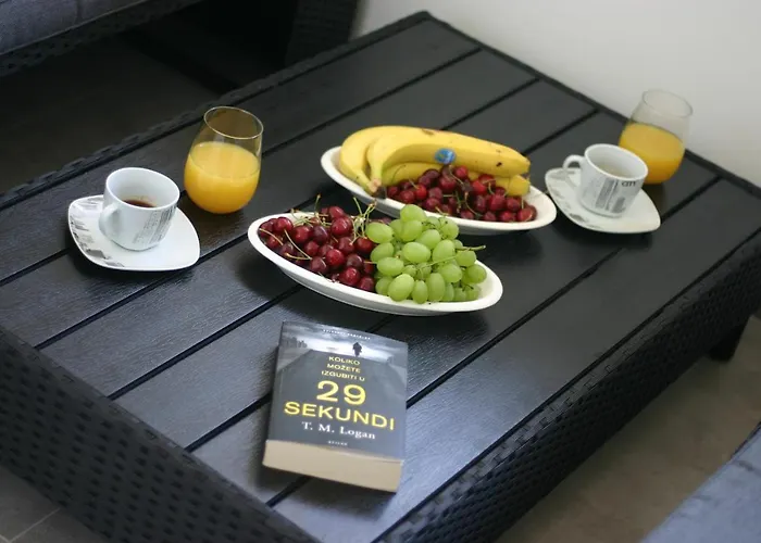 Next Door Maro & Ivan Apartman *